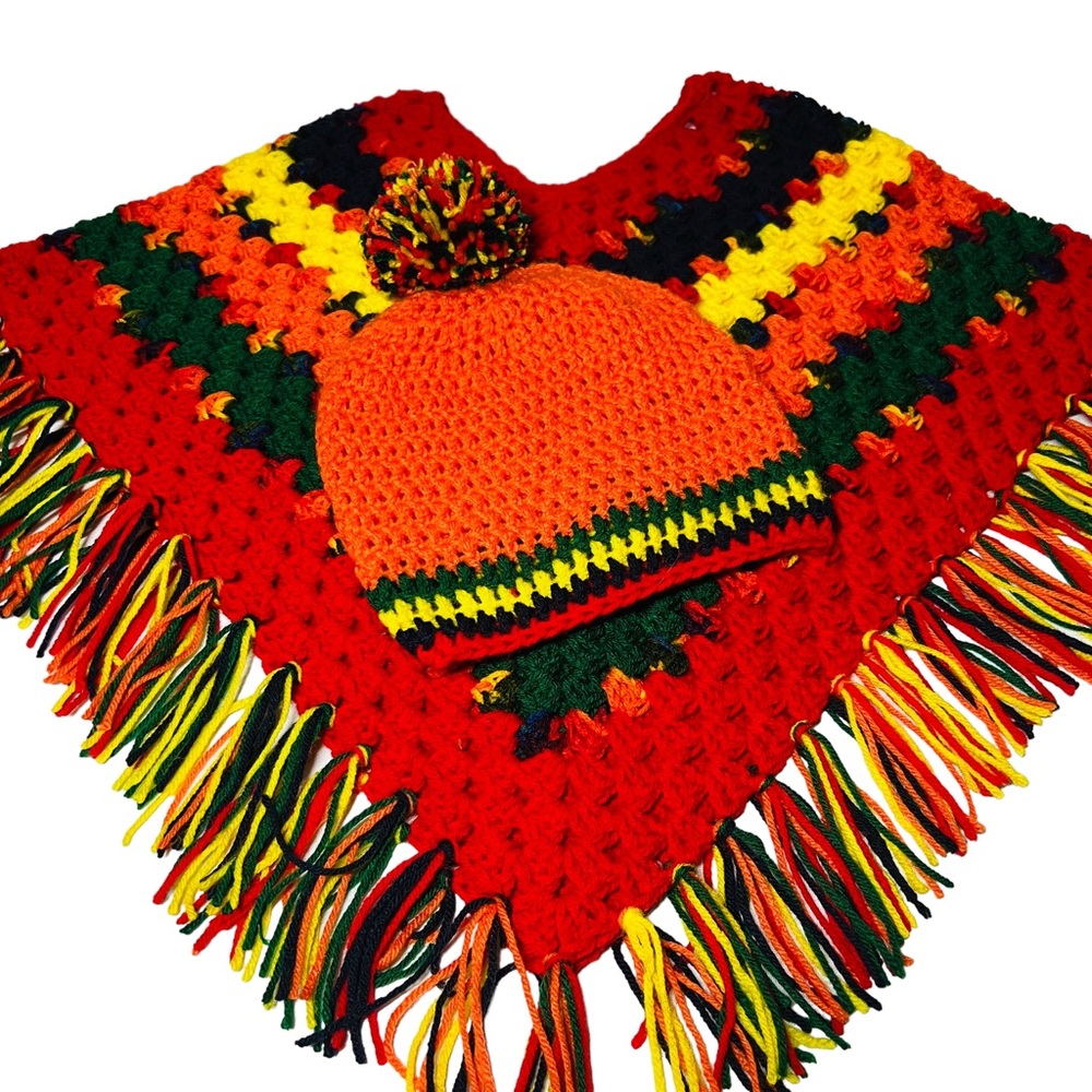 TODDLER PONCHO W/BEANIE